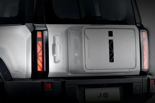 J6 T